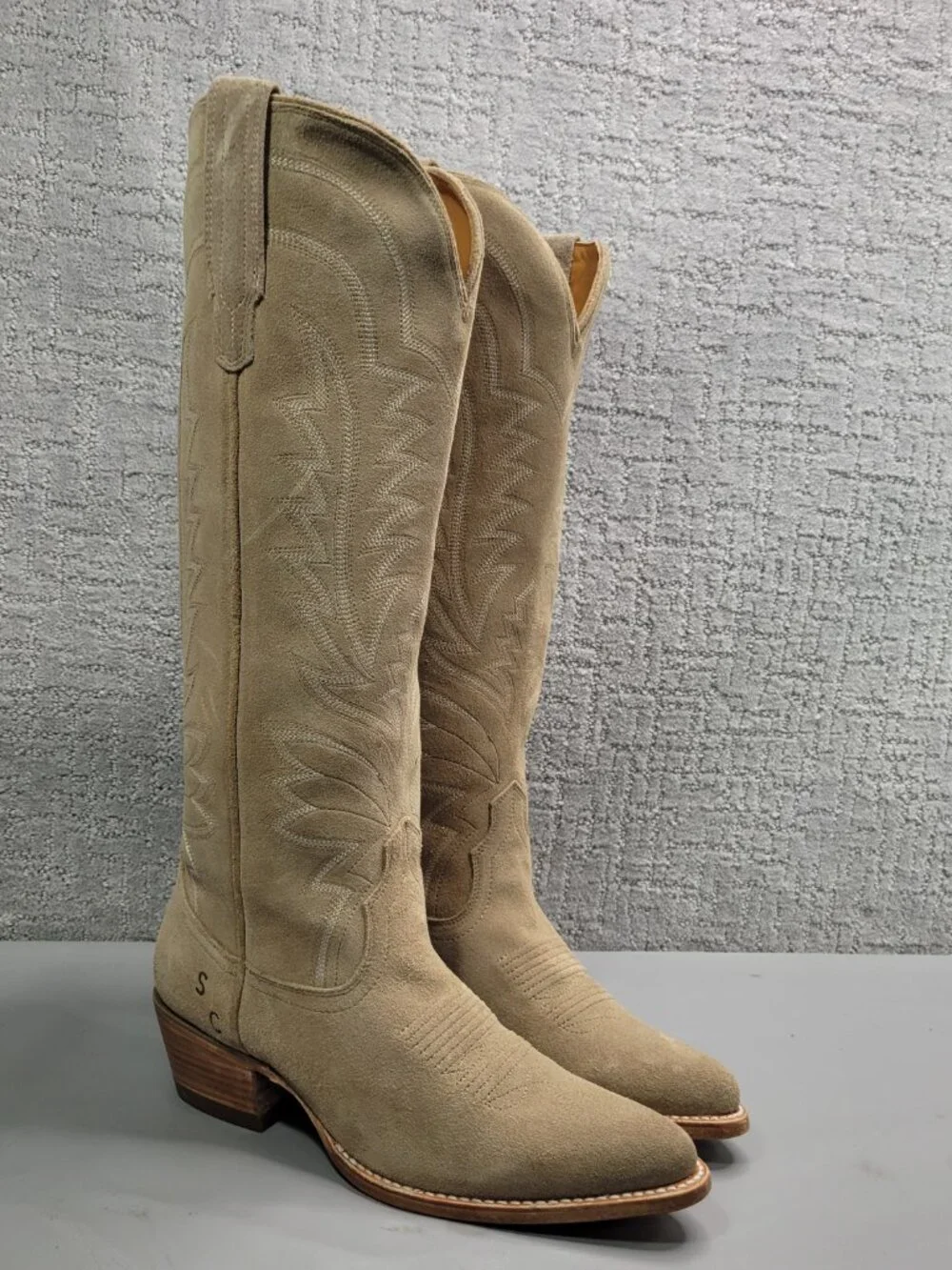 Tecovas The Abby Women's Size US 10.5BW Driftwood Suede Cowgirl Boots.